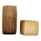 Manchego Artequeso DOP 12 måneder Añejo thumbnail