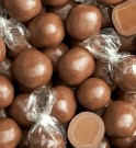 Creamy Caramels with seasalt in Milk Chocolate 109g, Karamel Kompagniet thumbnail